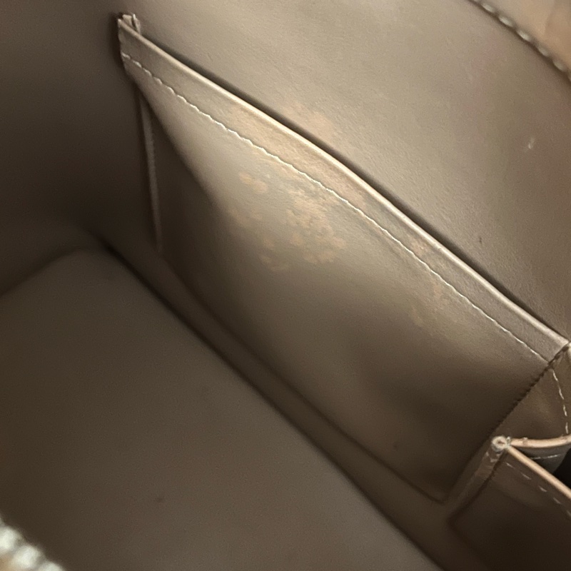 (老闆出國隨便賣)LV 經典 老花 黑 滿版LOGO壓印 五金發亮 手提包 手拿包 LV包-28