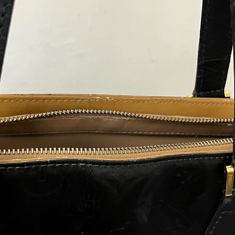 (老闆出國隨便賣)LV 經典 老花 黑 滿版LOGO壓印 五金發亮 手提包 手拿包 LV包-36