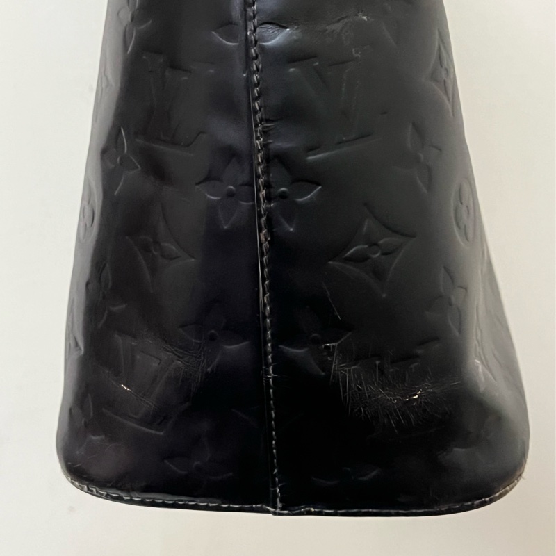 (老闆出國隨便賣)LV 經典 老花 黑 滿版LOGO壓印 五金發亮 手提包 手拿包 LV包-40