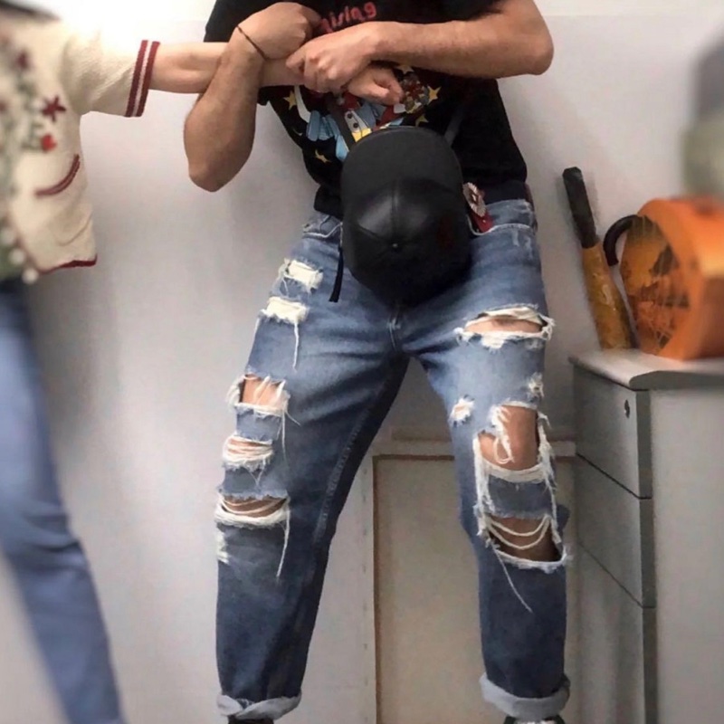 JW ANDERSON 黑色 全皮革 cap bag 帽子包 棒球帽  九新少用割愛13800必收🤎🤎🤎🤎 正常使用痕跡 高標-6