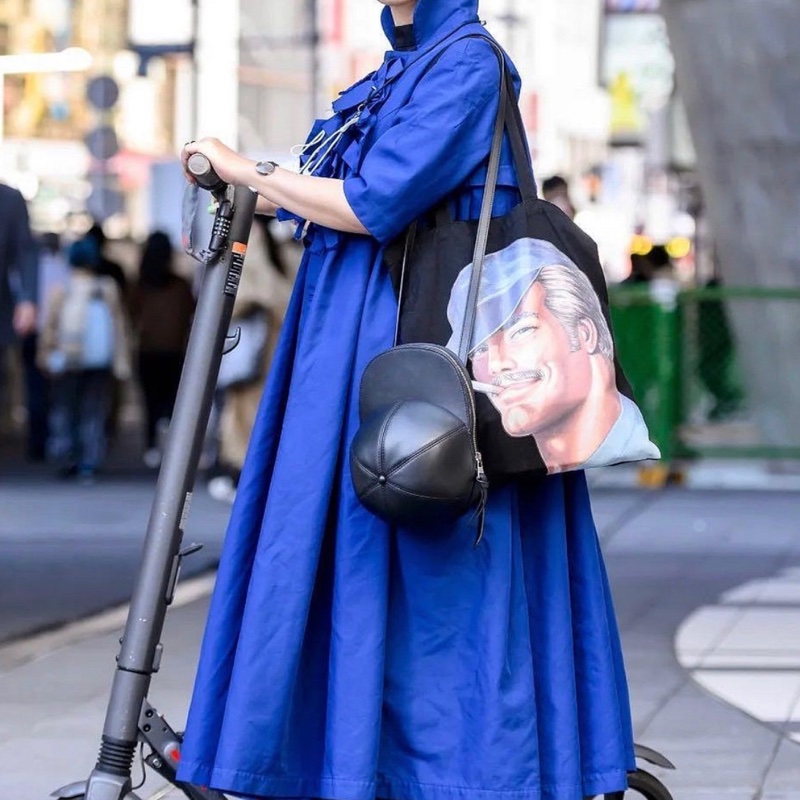 JW ANDERSON 黑色 全皮革 cap bag 帽子包 棒球帽  九新少用割愛13800必收🤎🤎🤎🤎 正常使用痕跡 高標-7