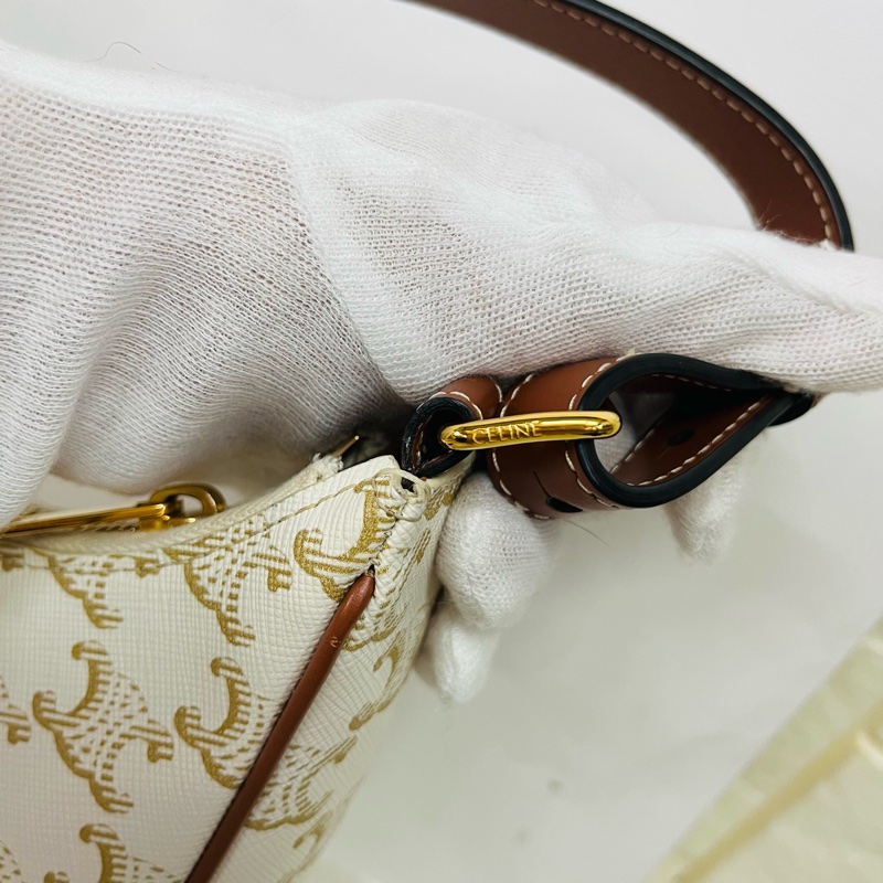 CELINE AVA TRIOMPHE腋下包-9