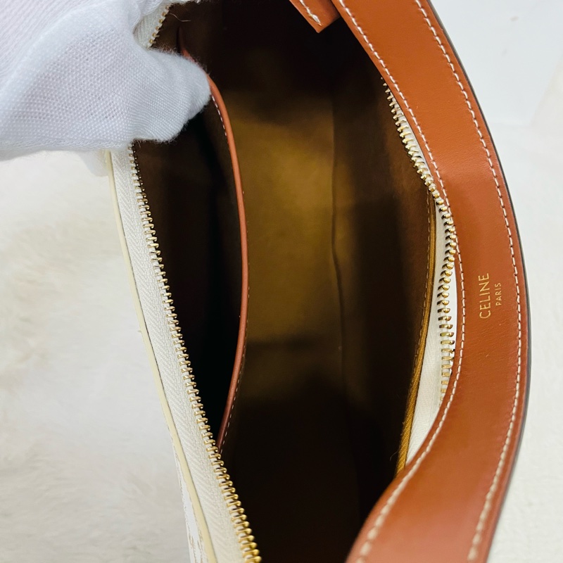 CELINE AVA TRIOMPHE腋下包-20