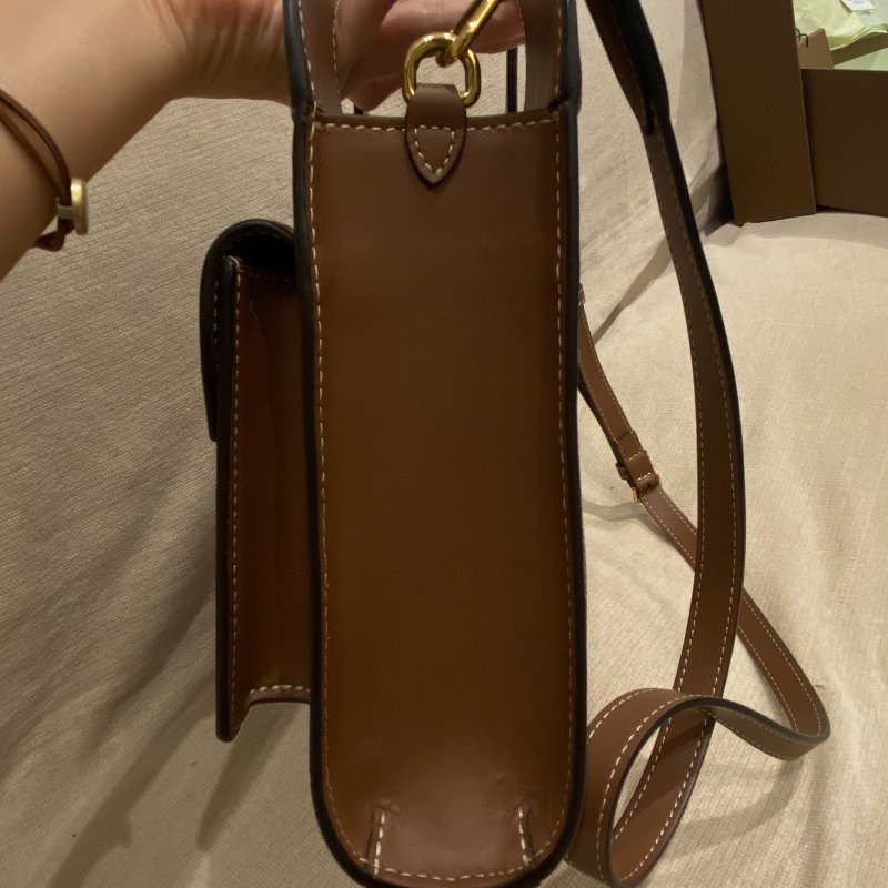 Burberry mini pocket 口袋包-14