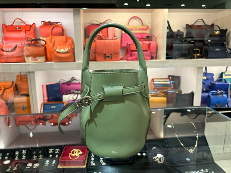 CELINE nano bucket 墨綠色水桶包-4