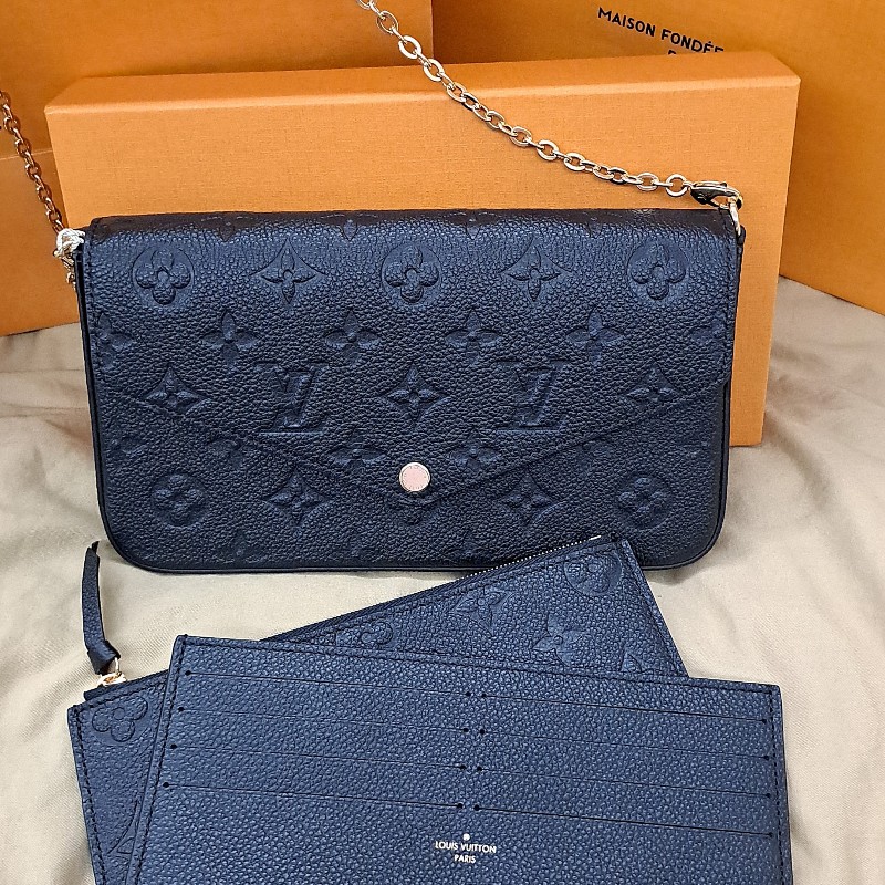 ♥️全新LV三合一 WOC黑色金鍊真皮壓花♥️一包多用超高CP值-2