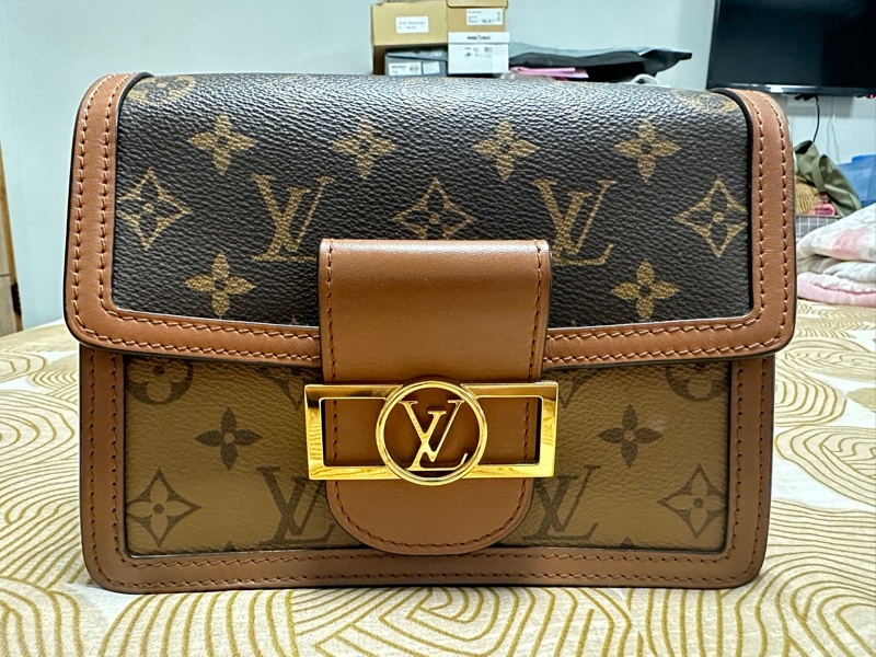 LV mini dauphine 斜背包 8成新-0