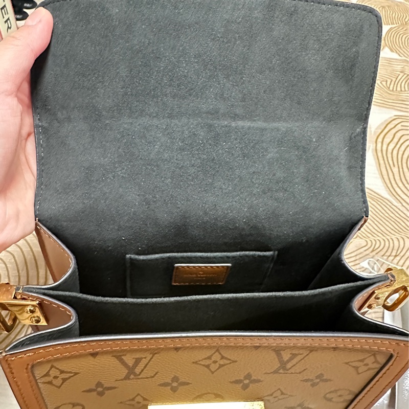 LV mini dauphine 斜背包 8成新-7