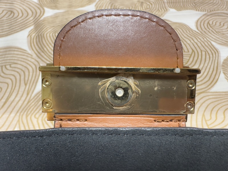 LV mini dauphine 斜背包 8成新-27