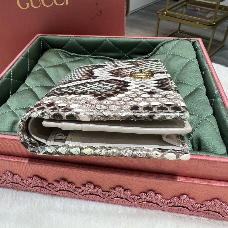 GUCCI 蛇皮 短夾-6