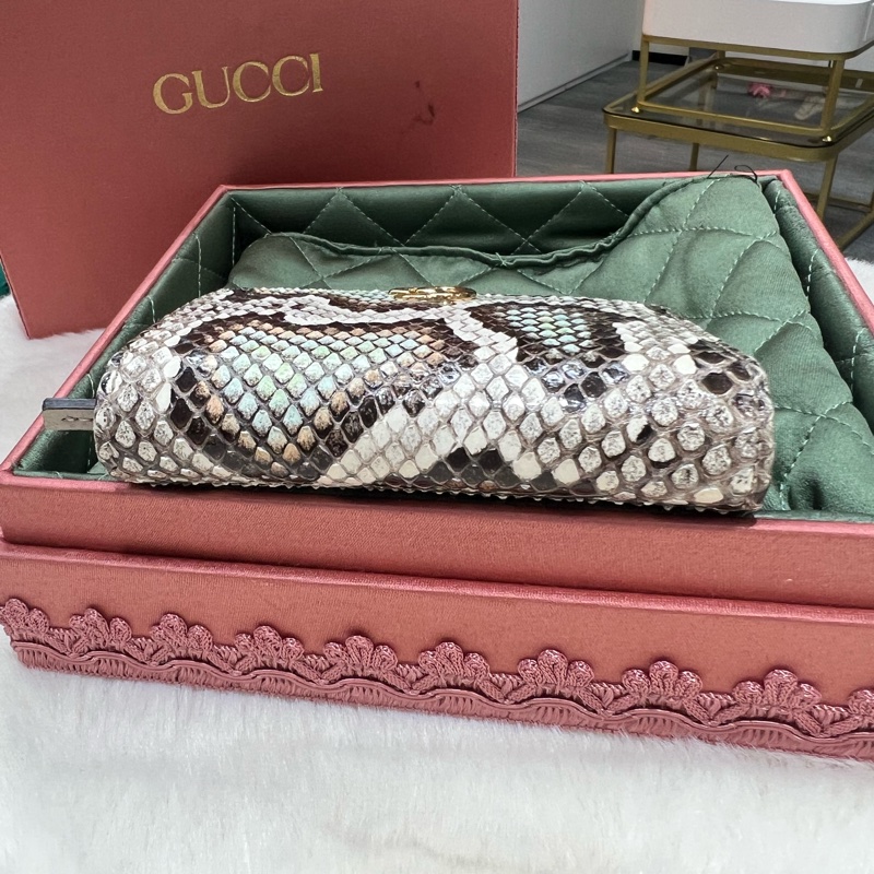 GUCCI 蛇皮 短夾-13