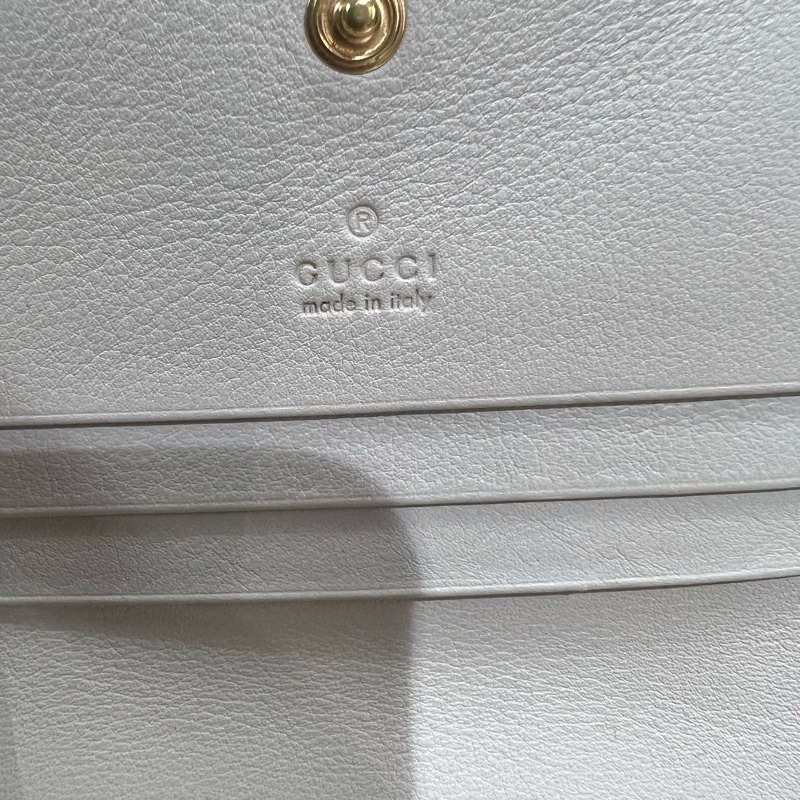 GUCCI 蛇皮 短夾-15