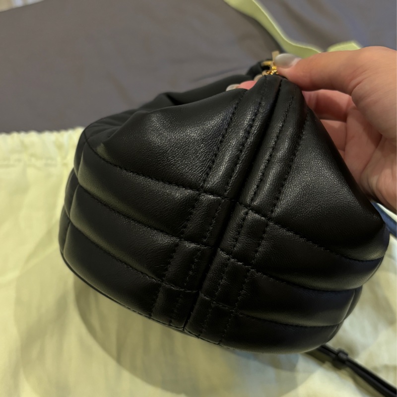 Burberry 羊皮lola包-13