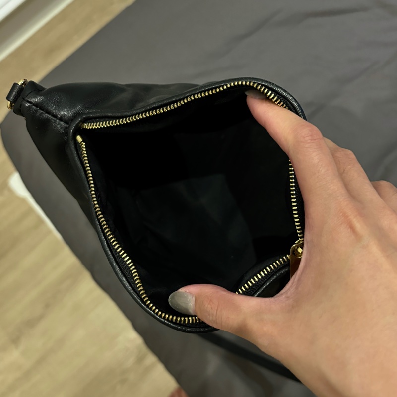 Burberry 羊皮lola包-8