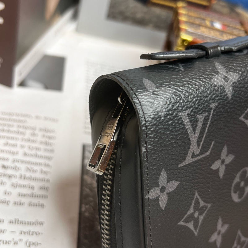 LV Zippy XL 經典黑花手拿包長夾 M61698 《台灣購證》-9