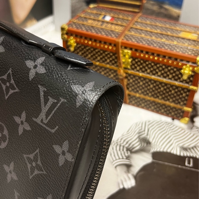 LV Zippy XL 經典黑花手拿包長夾 M61698 《台灣購證》-10