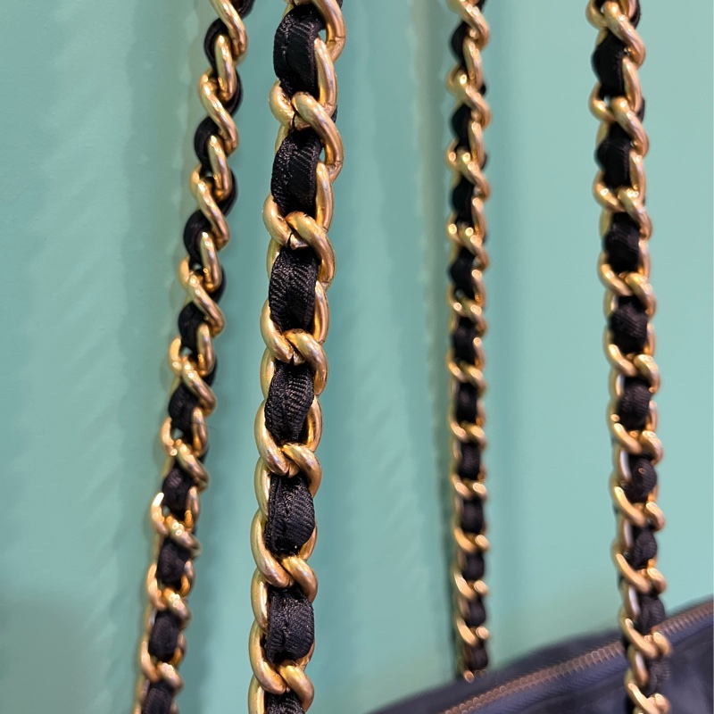 《保留中》Prada尼龍降落傘包《中號/靛藍色/寶藍色/深藍色》-12