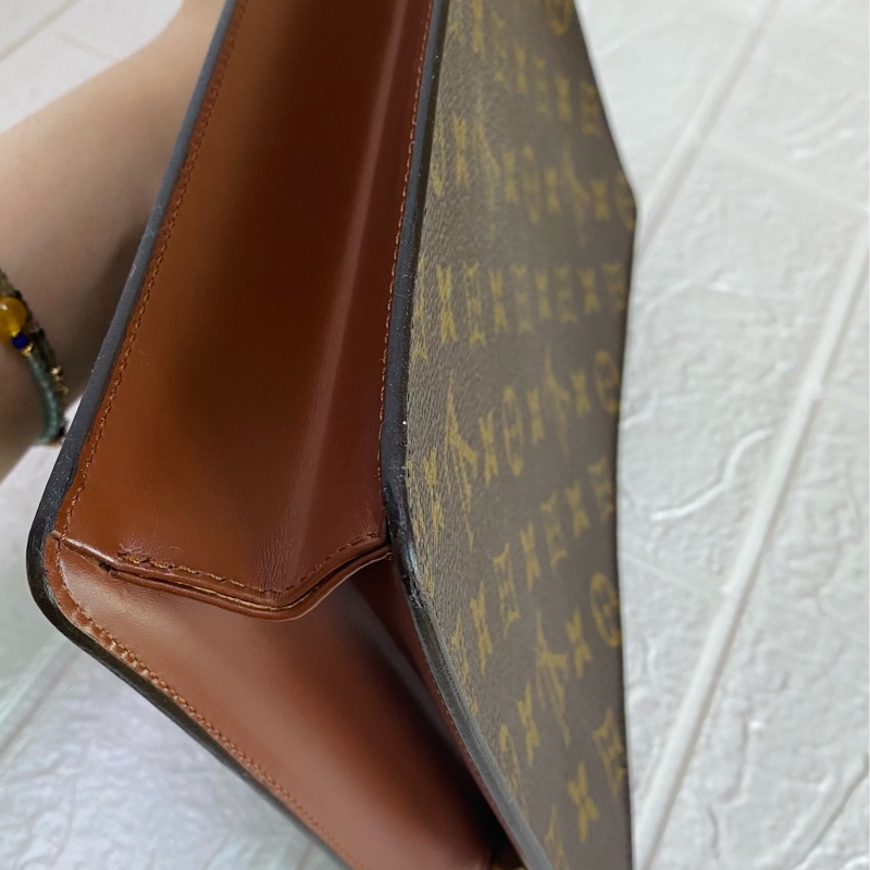 Lv老花中古手拿包化妝包洗漱包改斜背-22