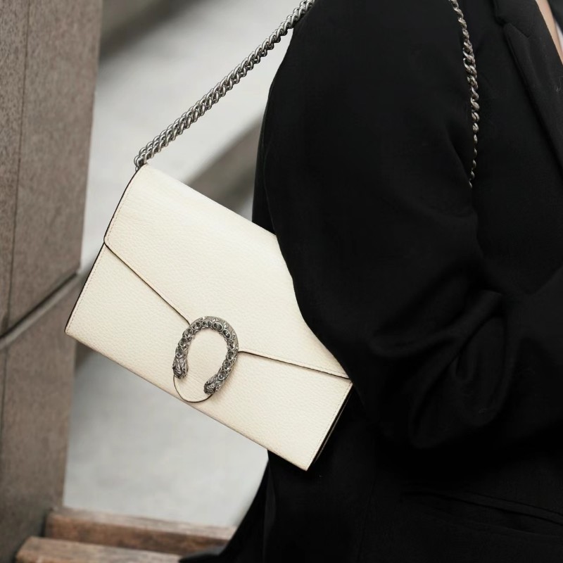 🔥特價💥Gucci 白色 荔枝牛皮 酒神 WOC mini 迷你 素面 鍊條包 小包 側揹包 斜揹包 手提包-1