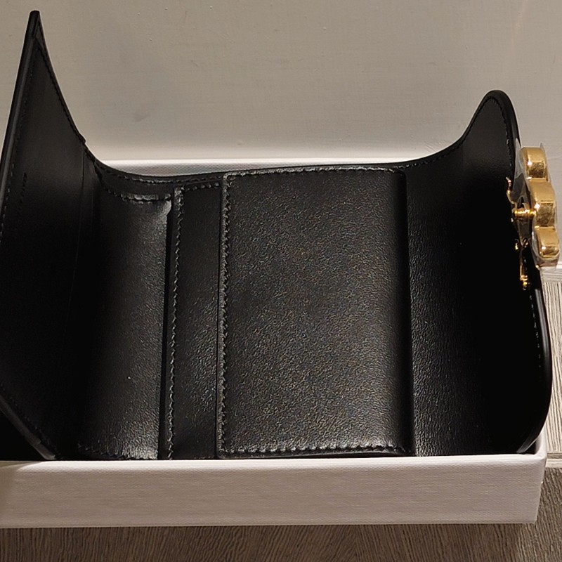 Celine 亮面牛皮革小型TRIOMPHE銀包(黝黑色，9成新，日本專櫃購入）-7