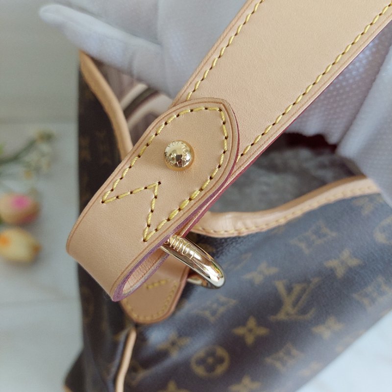 LV Delightful ( MM /中)🌈實品拍照🌈 M40353 肩背包~二手整體約9.5成新-61