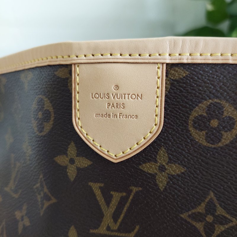 LV Delightful ( MM /中)🌈實品拍照🌈 M40353 肩背包~二手整體約9.5成新-78
