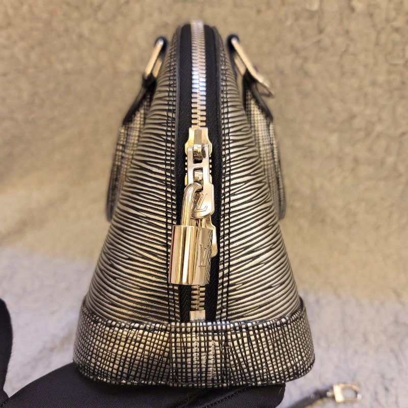 ♥520優惠♥LOUIS VUITTON Epi Platine Alma BB M54827 手提 肩背包-21