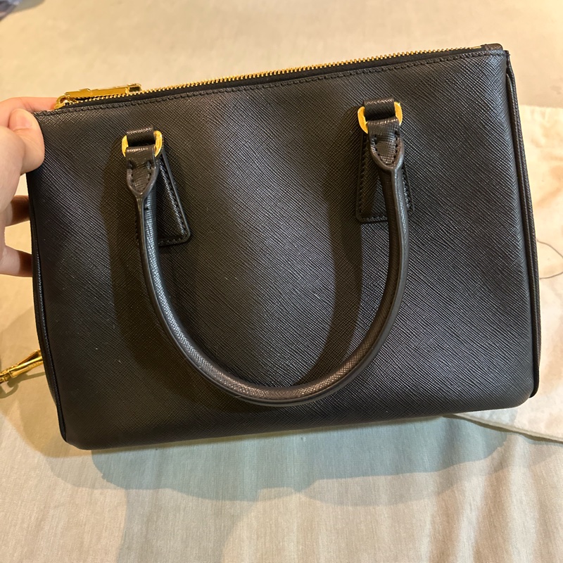 Prada Saffiano Lux-1