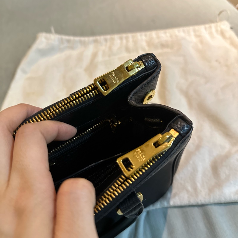Prada Saffiano Lux-3
