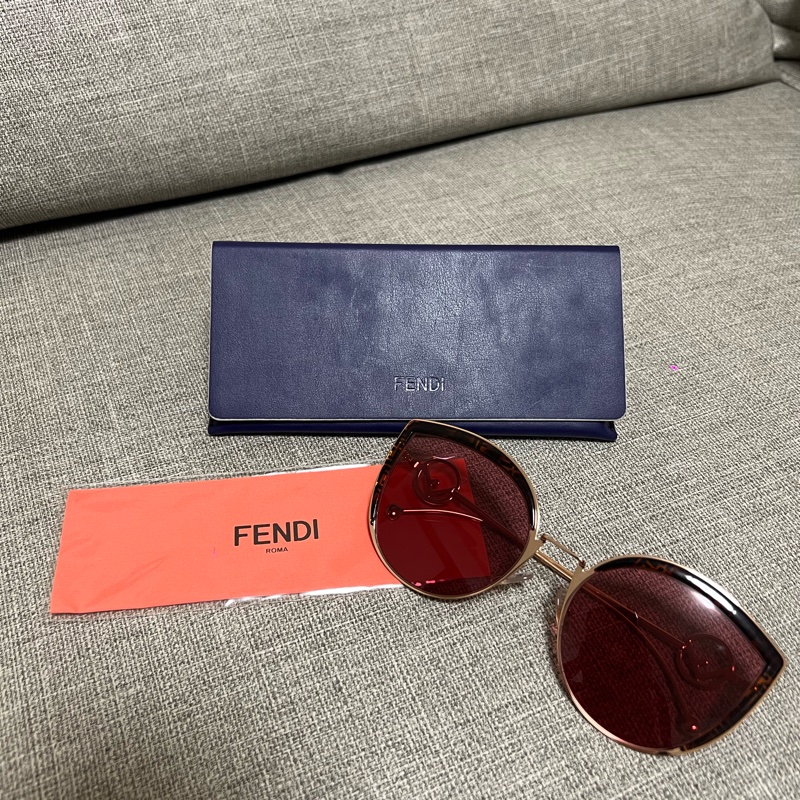 FENDI墨鏡-2