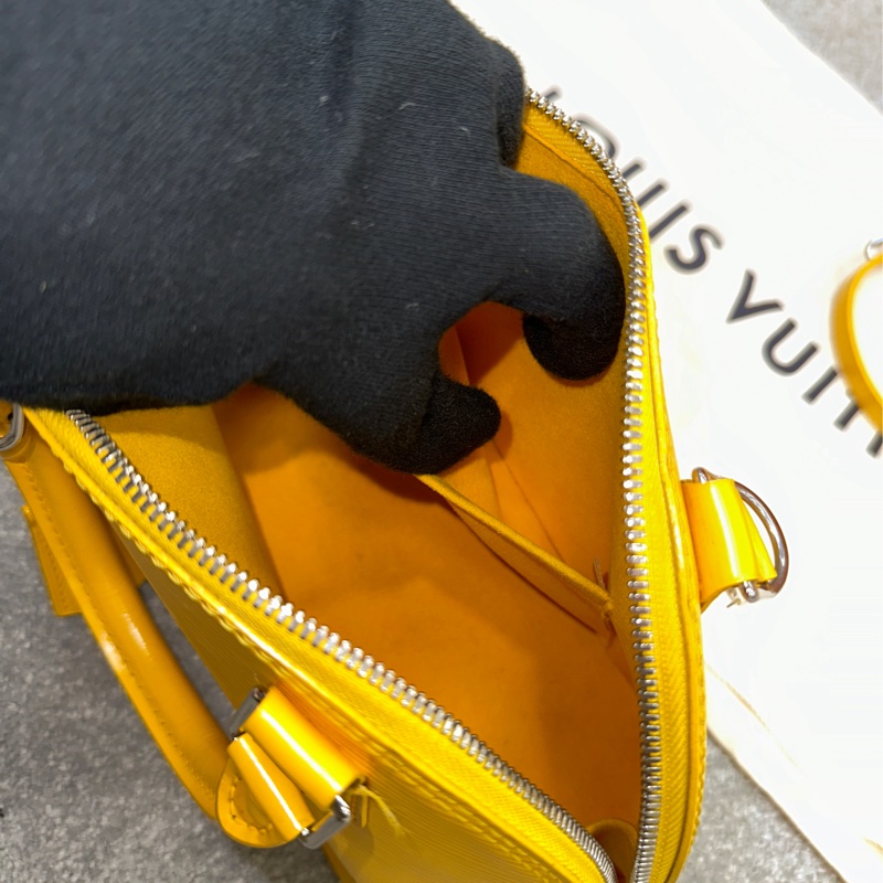 全網最低⬇️🔥包況九成新💫🈶原廠塵袋🈶原廠紙袋🔥Lv水波紋貝殼包黃色💛-20