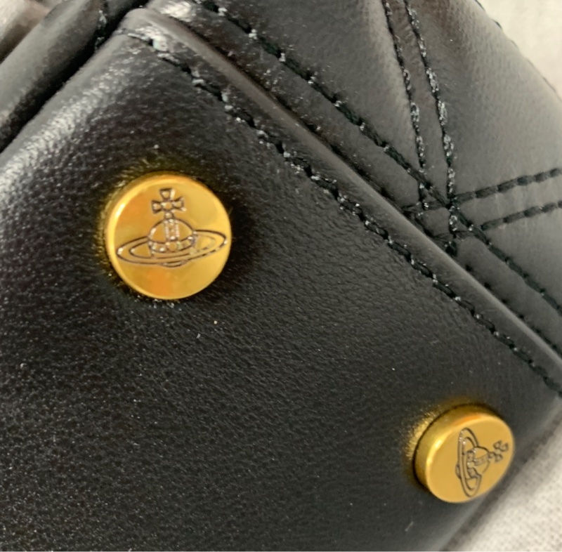 西太后VIVIENNE WESTWOOD Hazel quilted leather shoulder bag 菱格紋腋下包-7