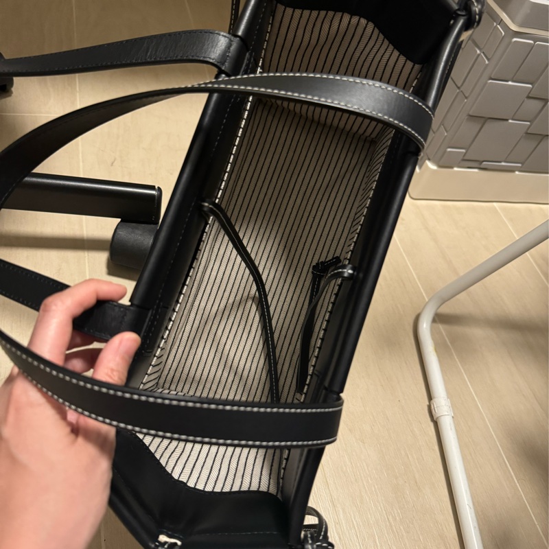 Loewe Canvas Cushion Tote Bag Small Black 帆布牛皮托特包-10