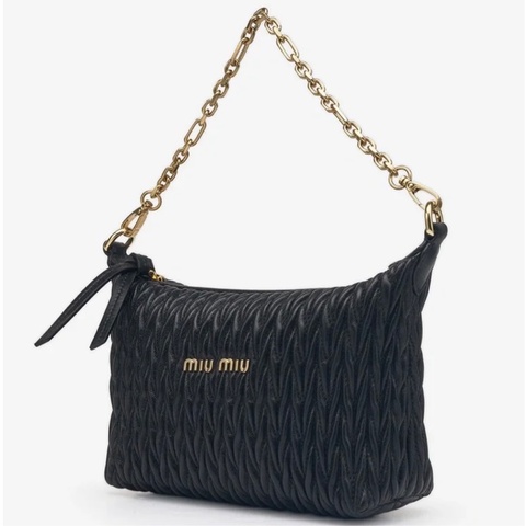 Miu Miu經典羊皮便當包