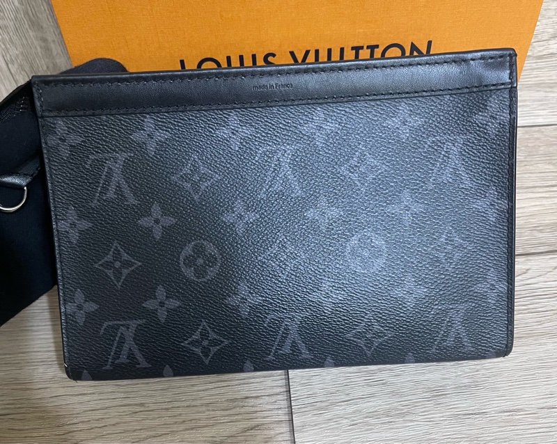 Lv黑老花二合一洗漱包(台灣專櫃購入)-11