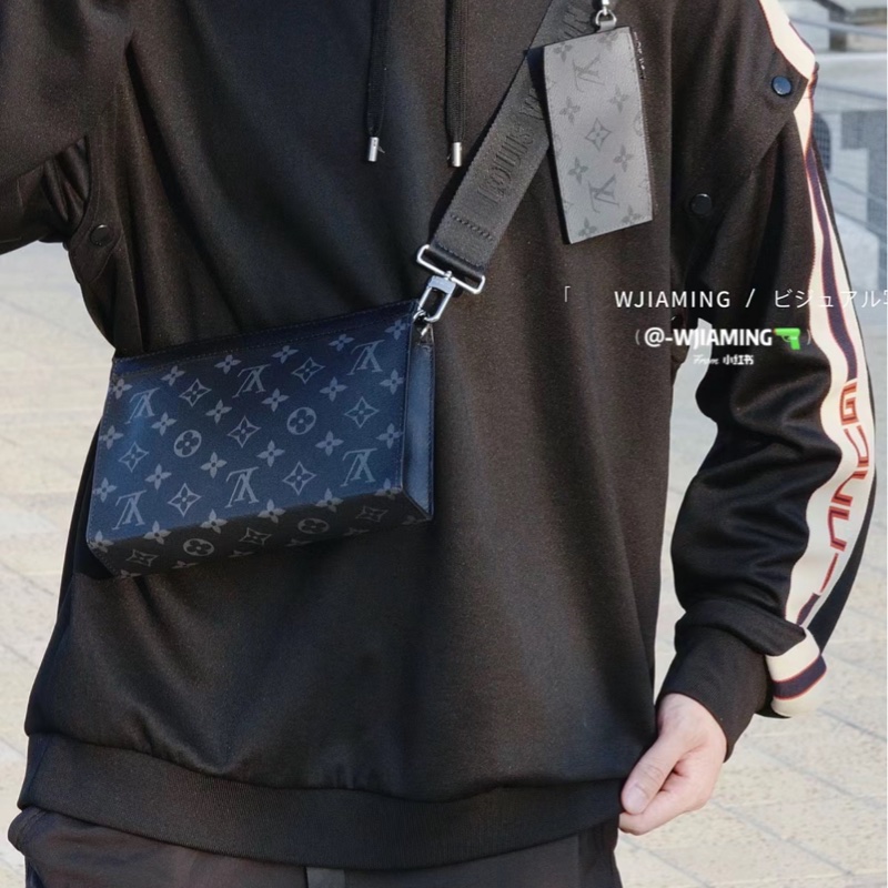 Lv黑老花二合一洗漱包(台灣專櫃購入)-17