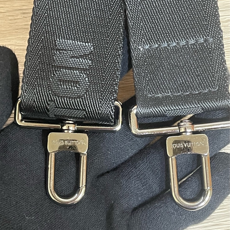 Lv黑老花二合一洗漱包(台灣專櫃購入)-22