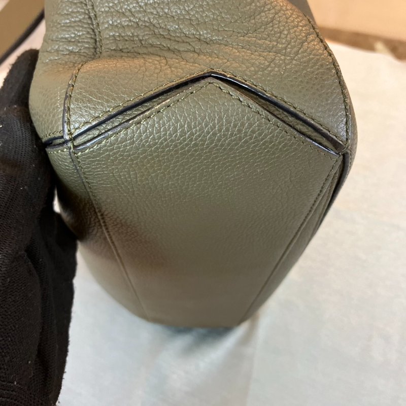 【舊愛新歡】LOEWE深卡其綠色郵差側背包 中性 男士-15