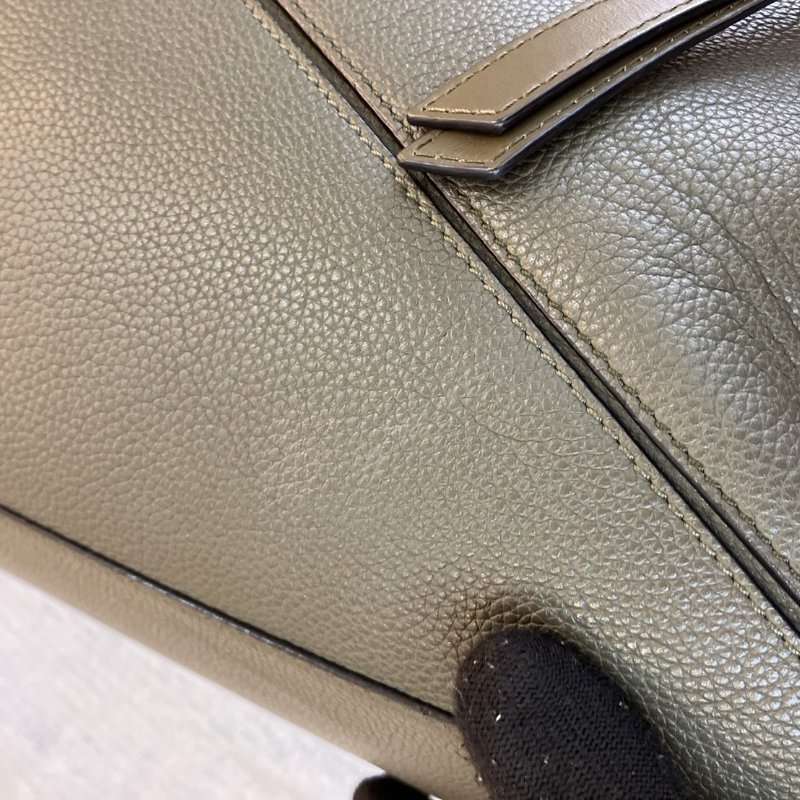 【舊愛新歡】LOEWE深卡其綠色郵差側背包 中性 男士-27