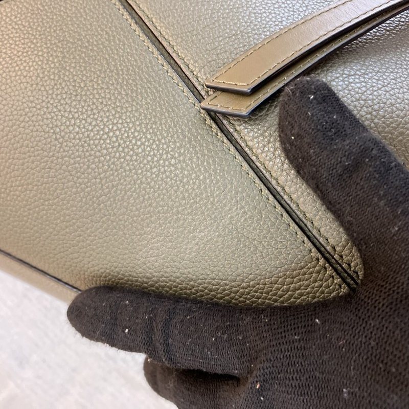 【舊愛新歡】LOEWE深卡其綠色郵差側背包 中性 男士-28