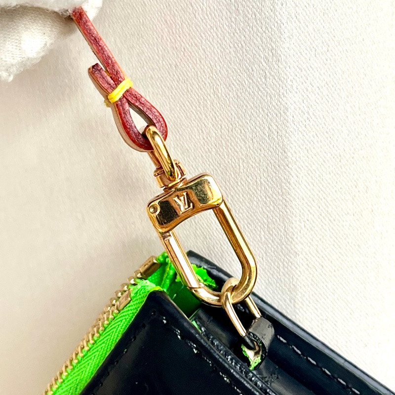 （💫暑期大特價🔥） LV 極度限量款 Robert Wilson聯名 肩背包 腋下包 手提包-14