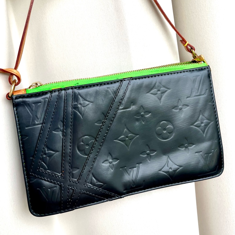 （💫暑期大特價🔥） LV 極度限量款 Robert Wilson聯名 肩背包 腋下包 手提包-16