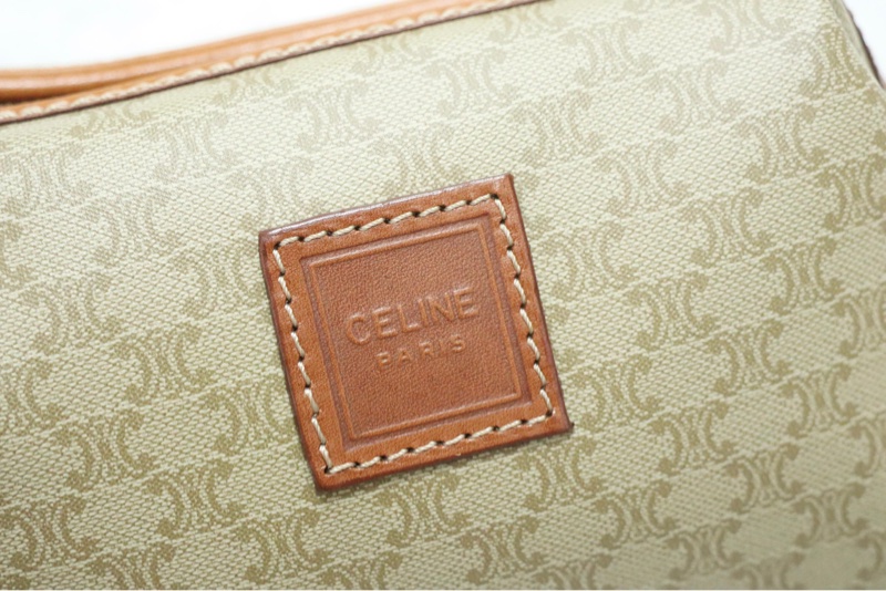 Celine杏色方型logo mini pouch🤎-1