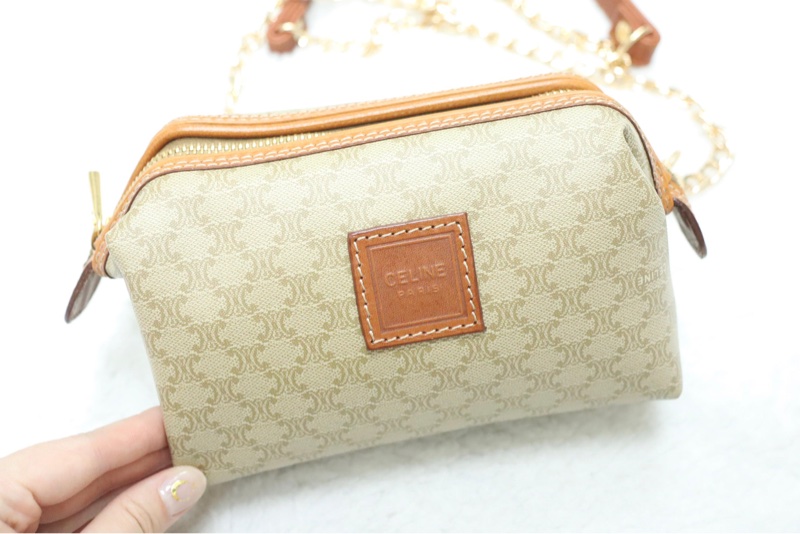 Celine杏色方型logo mini pouch🤎-2