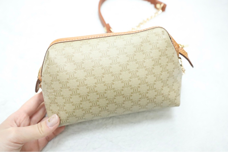 Celine杏色方型logo mini pouch🤎-3