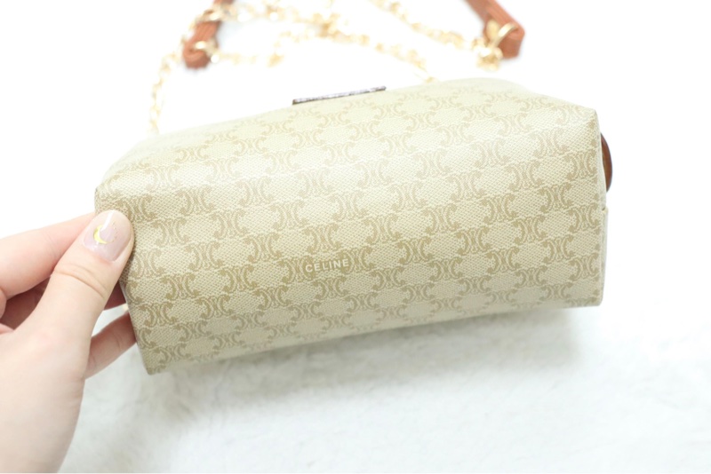 Celine杏色方型logo mini pouch🤎-4
