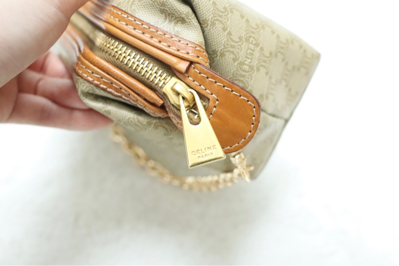 Celine杏色方型logo mini pouch🤎-5