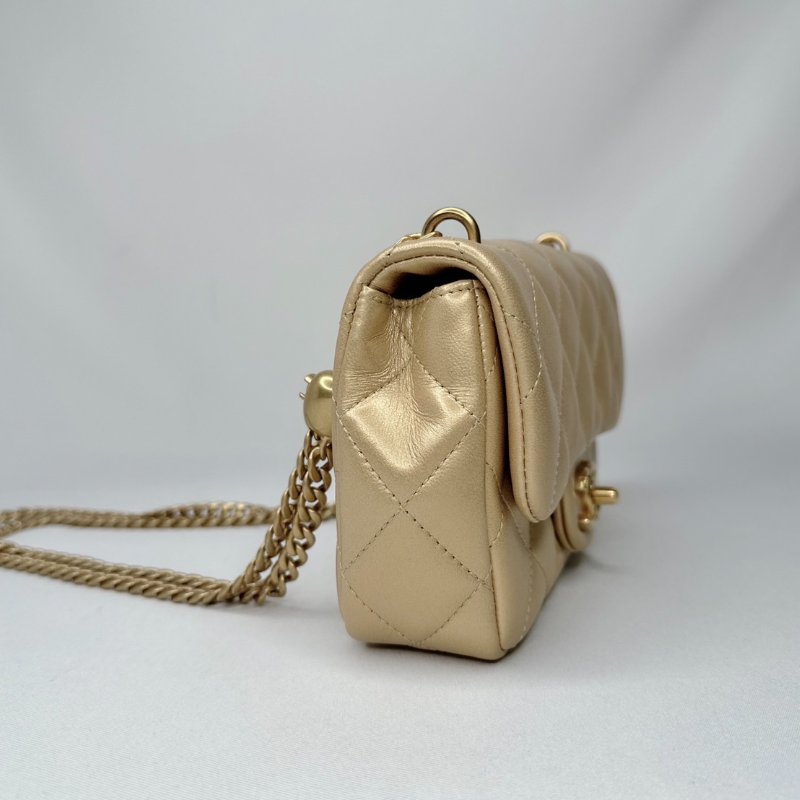CHANEL Mini Coco愛心金球方胖-3