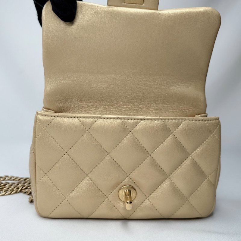 CHANEL Mini Coco愛心金球方胖-7