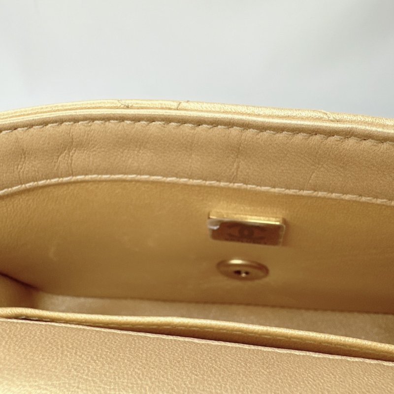 CHANEL Mini Coco愛心金球方胖-11